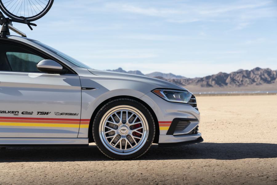 Детали экстерьера Volkswagen Jetta SEL by Air Design USA 2018 года  (фото 8 из 11)